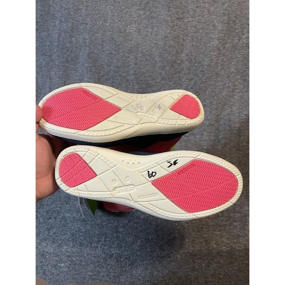 NWT Crocs Adela Fold over Slip On Fuzz Suede Bootie Faux Fur Size 7 - Picture 7 of 7